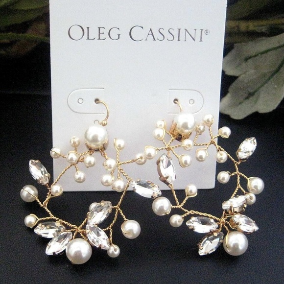 Oleg Cassini Jewelry - Oleg Cassini faux Pearl & Navette wire Earrings hook style New on Card